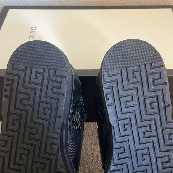 Men’s Gucci GG Guccissima Low Sneakers - Picture 7 of 9